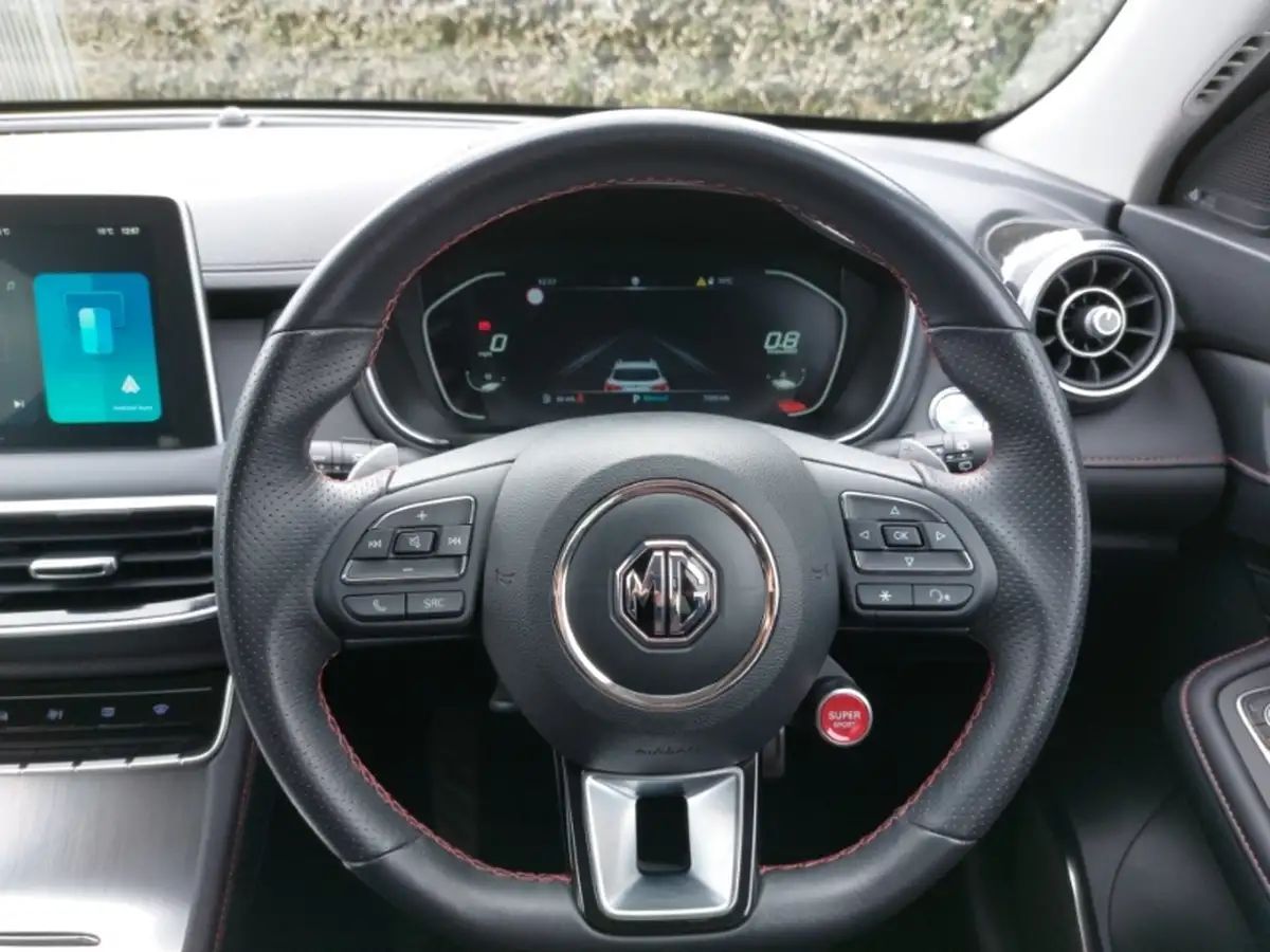 2022-toyota-corolla-18-vvt-i-icon-120bhp-spare-wheel-touring-sports-5d-big-16