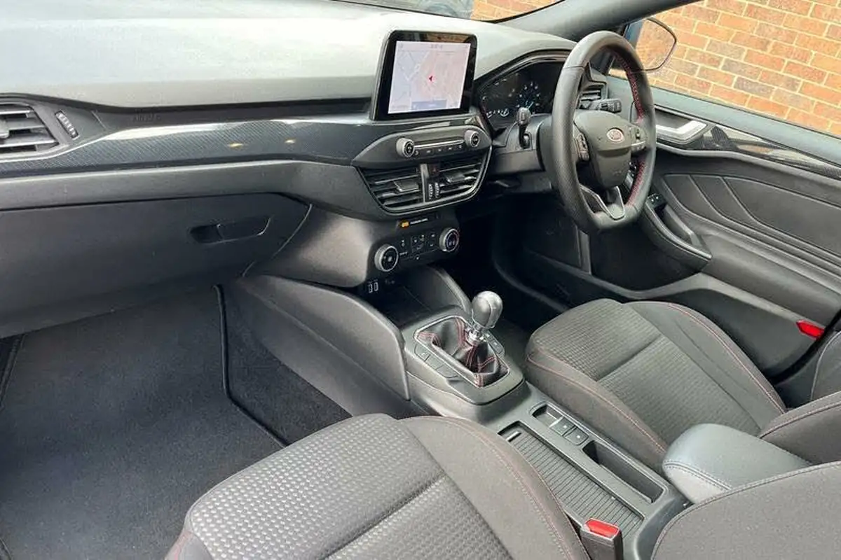 2021-ford-focus-10t-st-line-edition-125ps-hatchback-big-17