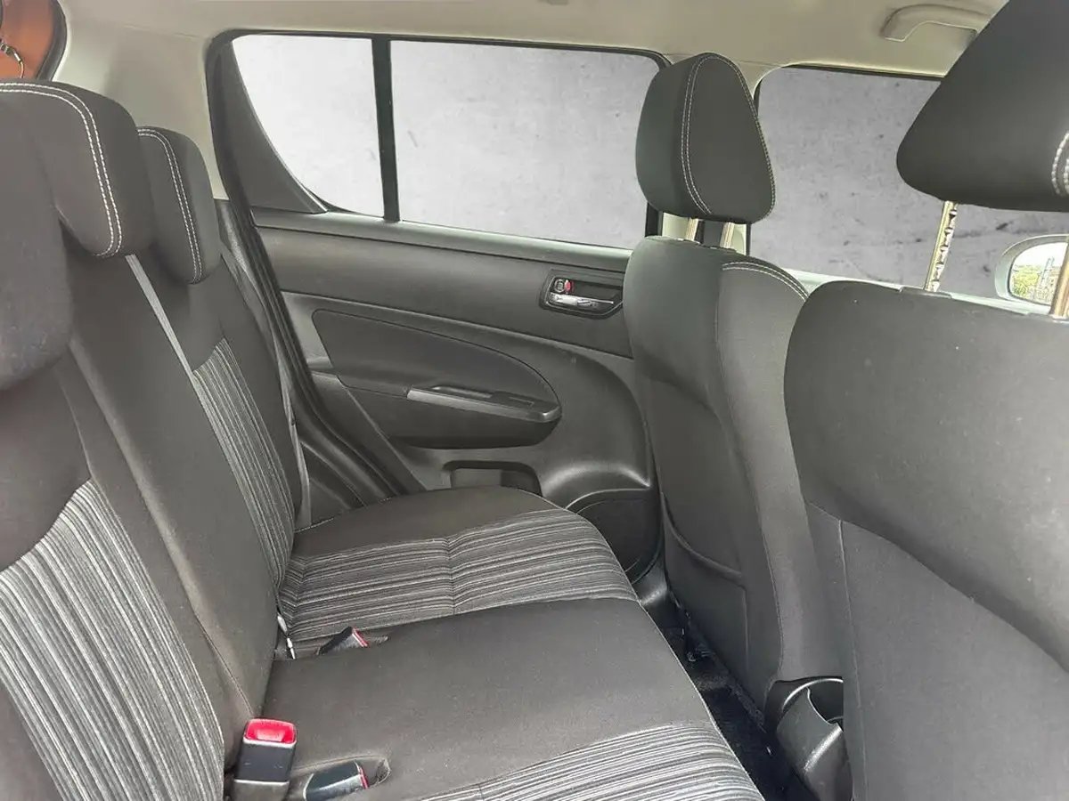 2016-suzuki-swift-12-sz-l-5d-big-11