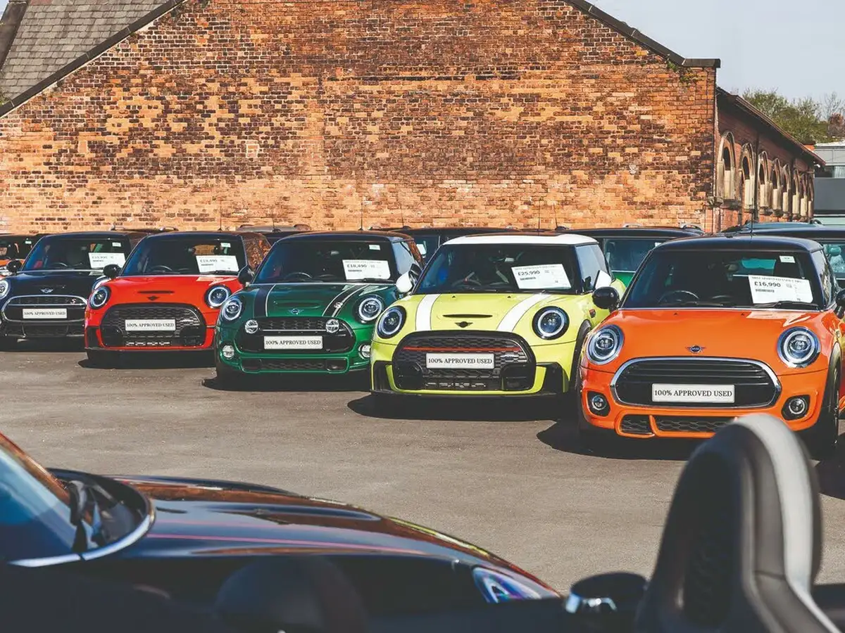 2022-mini-cooper-15-cooper-classic-premium-plus-hatchback-3d-auto-big-2