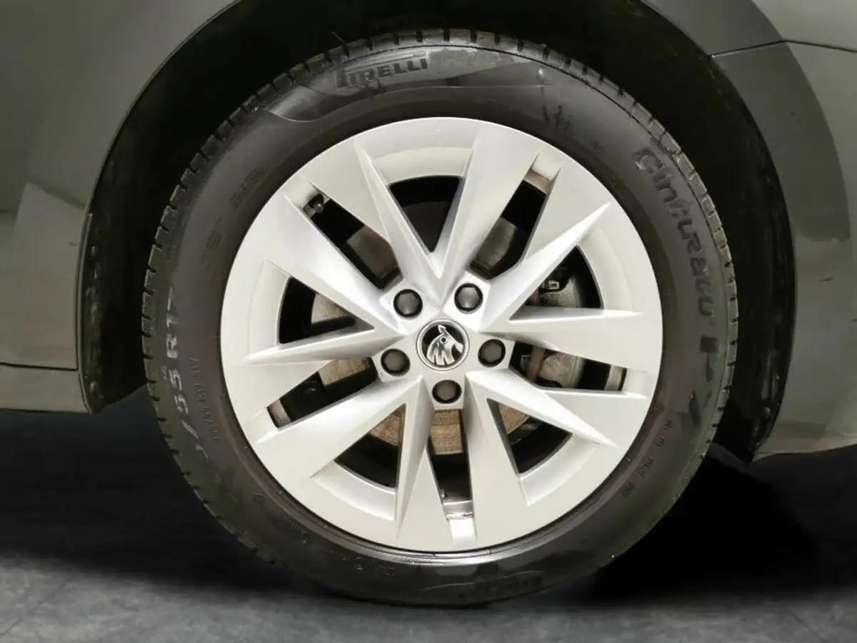 2024-skoda-octavia-14-tsi-se-technology-hatchback-big-26