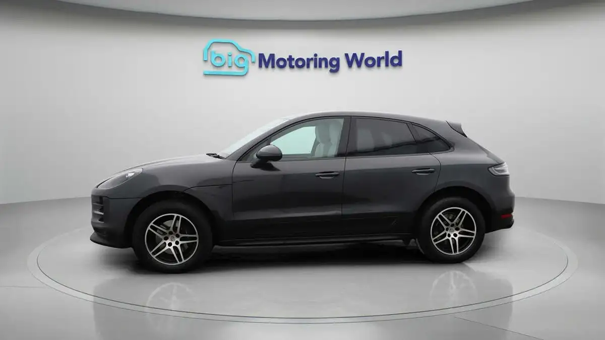2021-porsche-macan-20-245ps-big-4