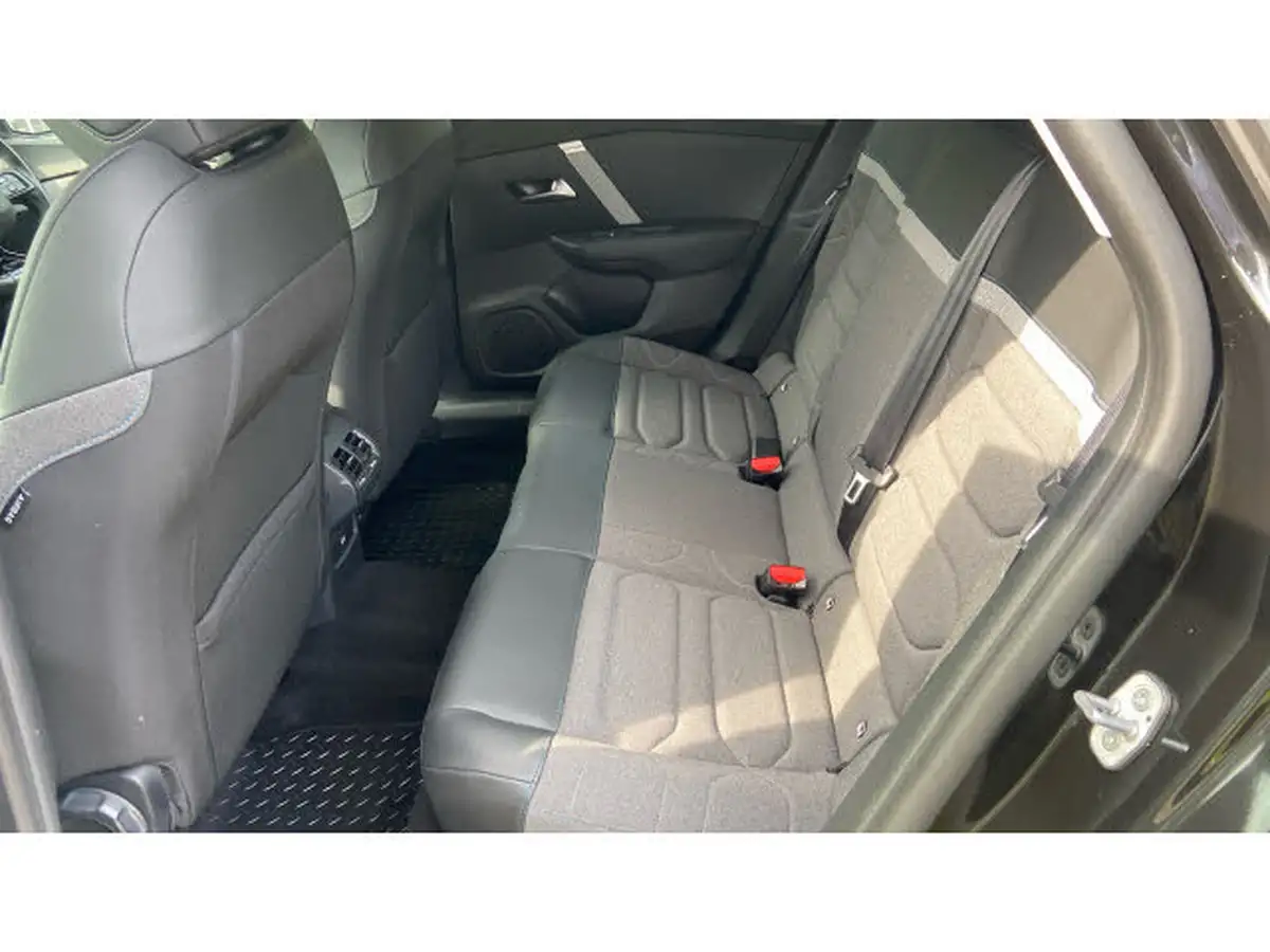2021-citroen-c4-12-puretech-shine-130ps-big-15