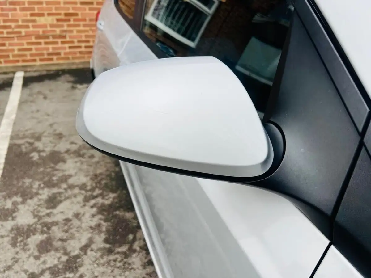 2015-hyundai-i10-10-se-big-31