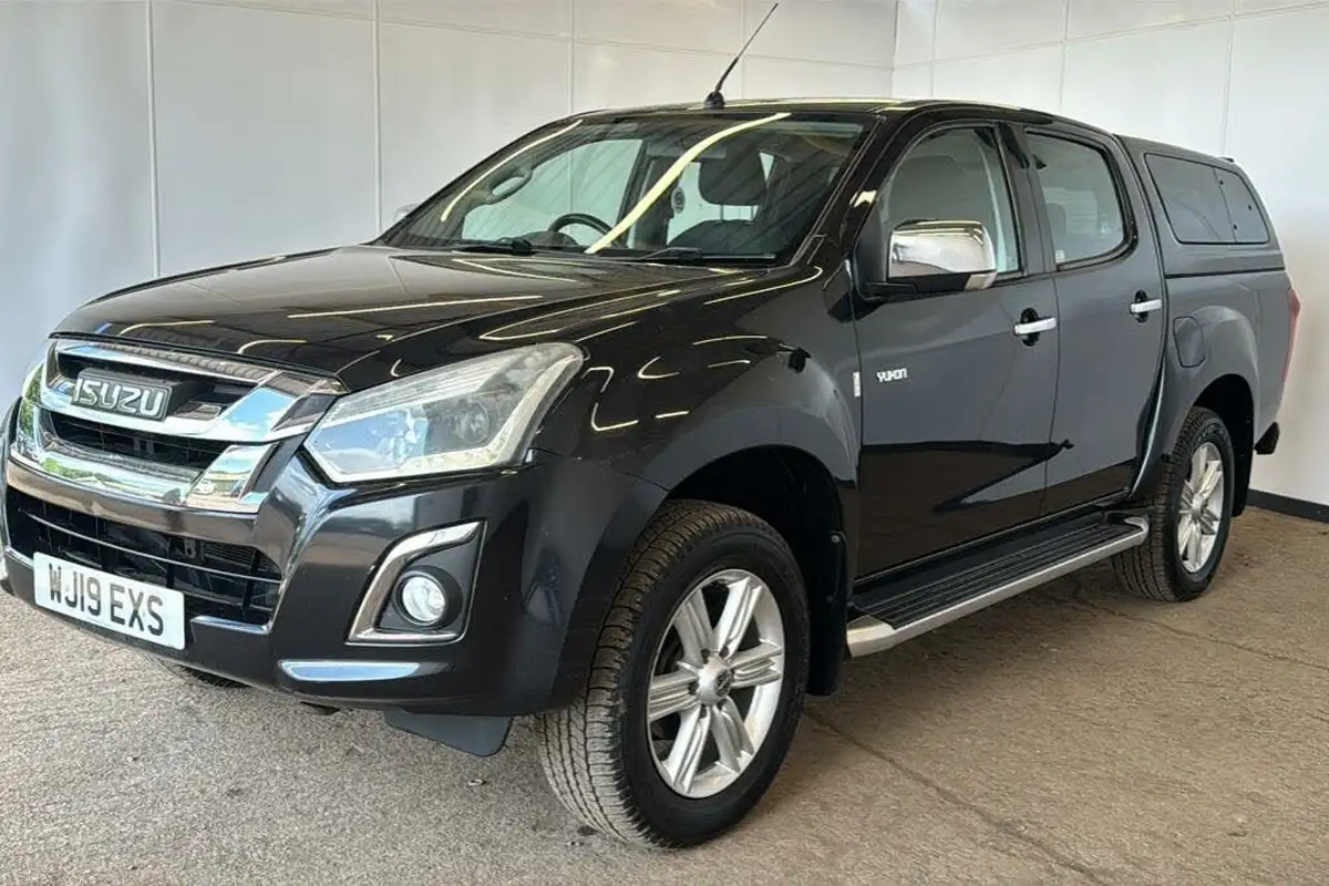 2019-isuzu-d-max-19td-yukon-double-pickup-auto-big-3