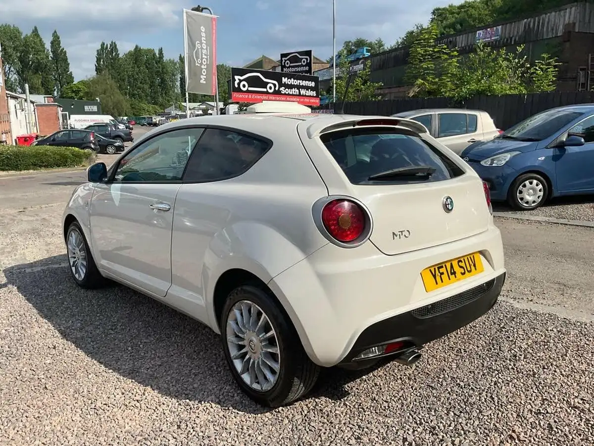 2014-alfa-romeo-mito-13jtdm-2-sprint-big-62
