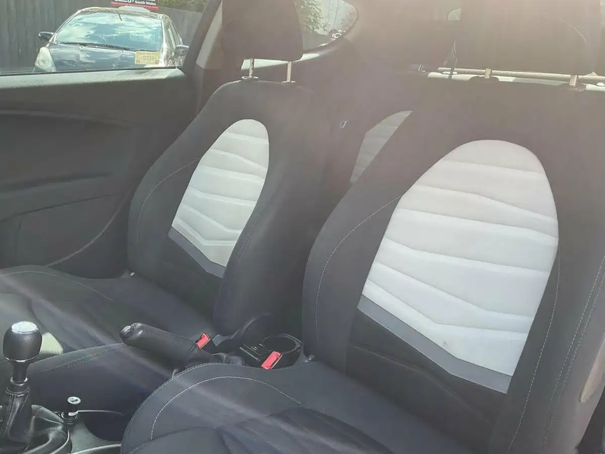2014-alfa-romeo-mito-13jtdm-2-sprint-big-10