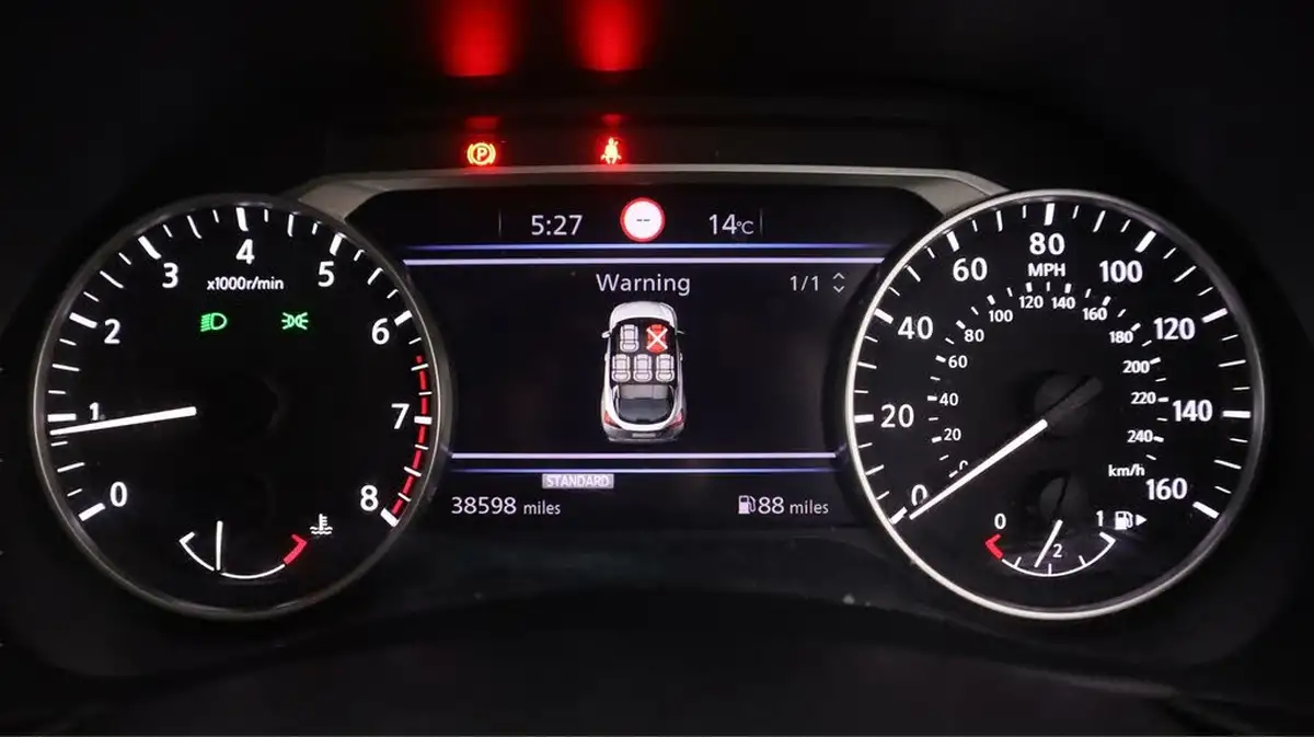 2021-nissan-juke-10-dig-t-n-connecta-big-9