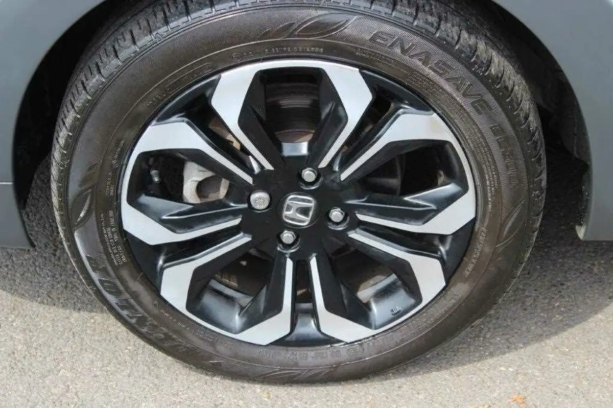 2020-honda-jazz-15-i-mmd-crosstar-ex-big-21