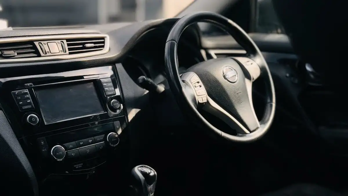 2015-nissan-qashqai-big-20