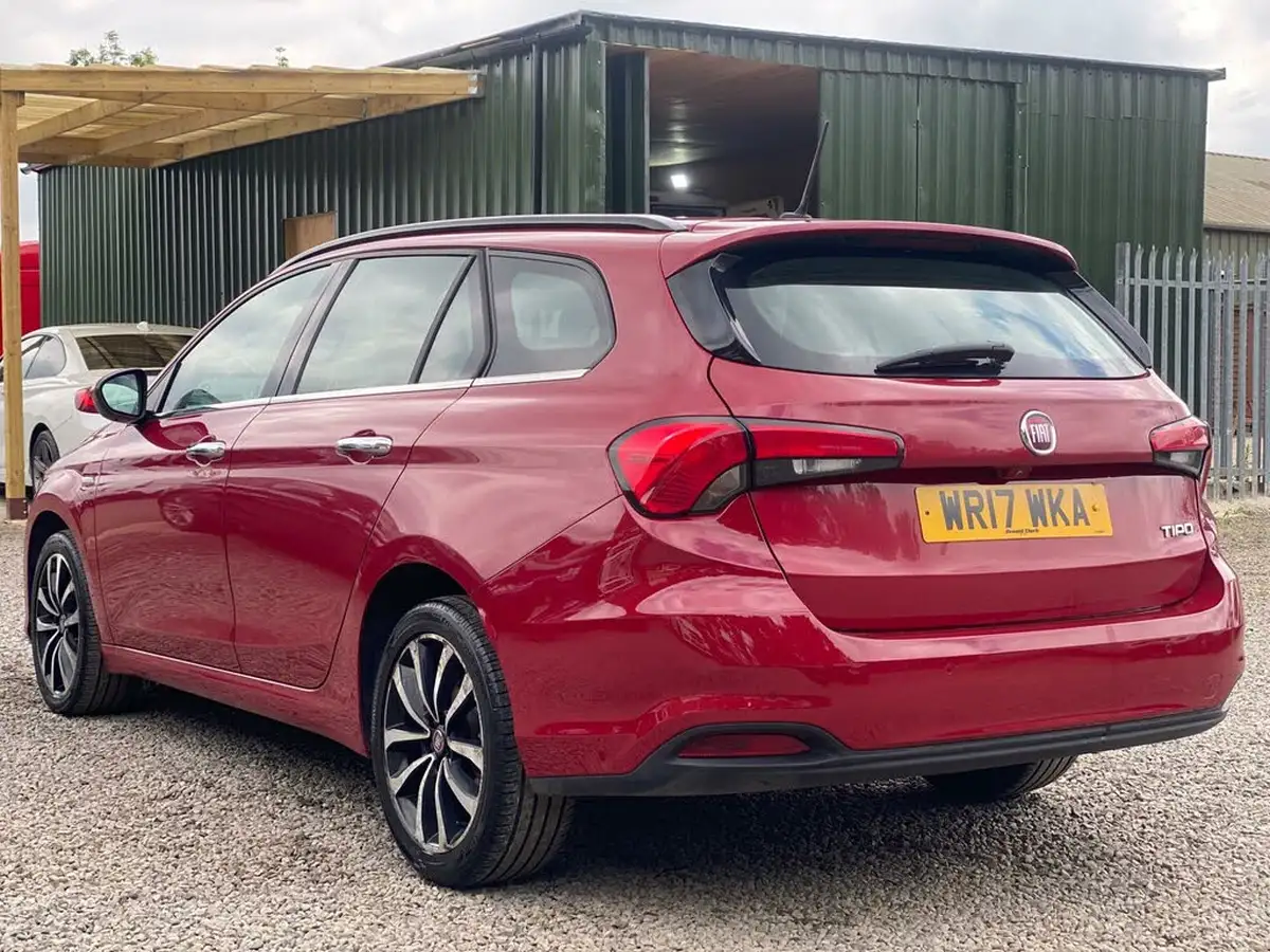 2017-fiat-tipo-16multijet-lounge-station-wagon-big-3