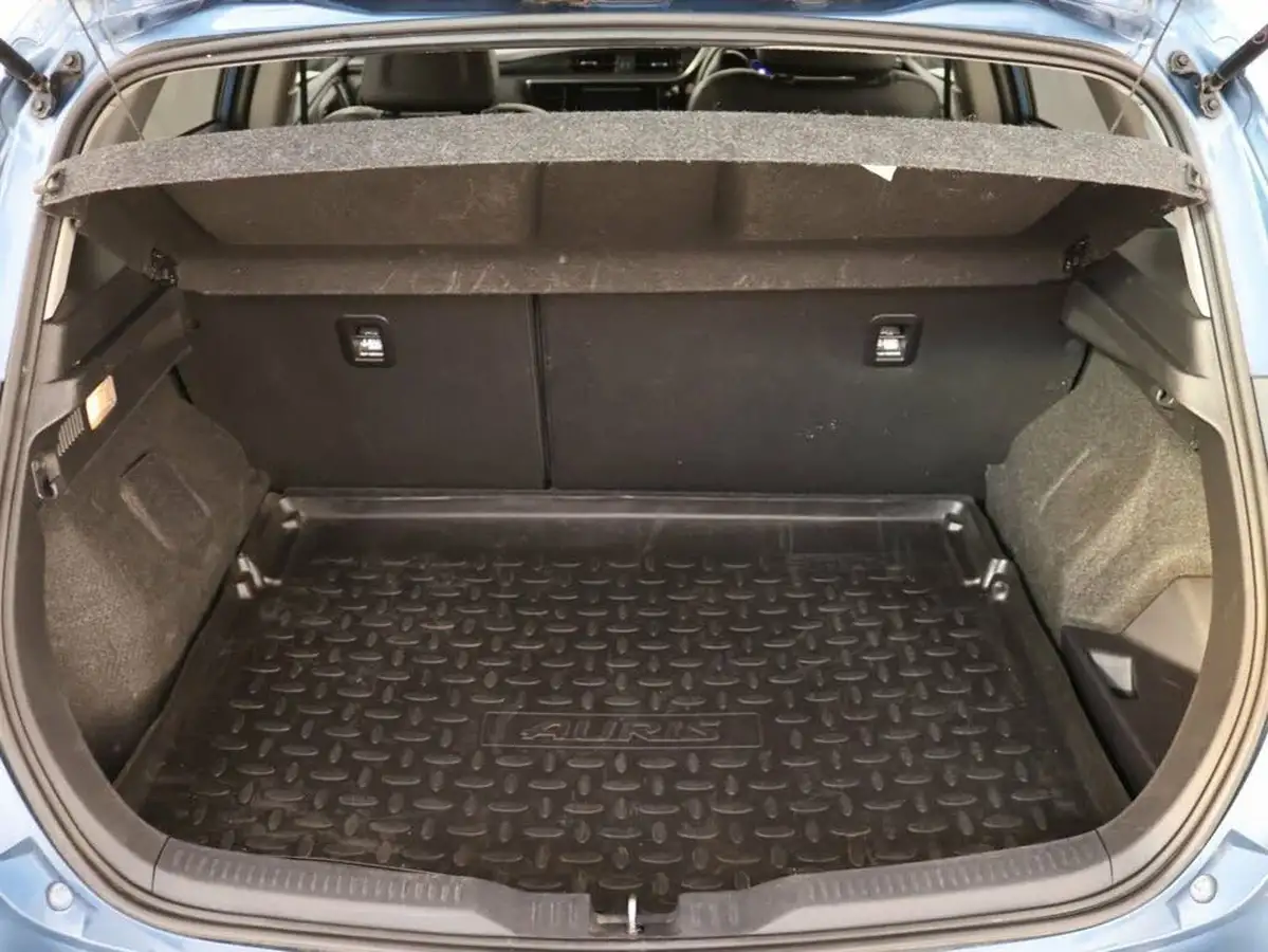2018-toyota-auris-18-vvt-i-hsd-excel-pan-roof-hatchback-big-26