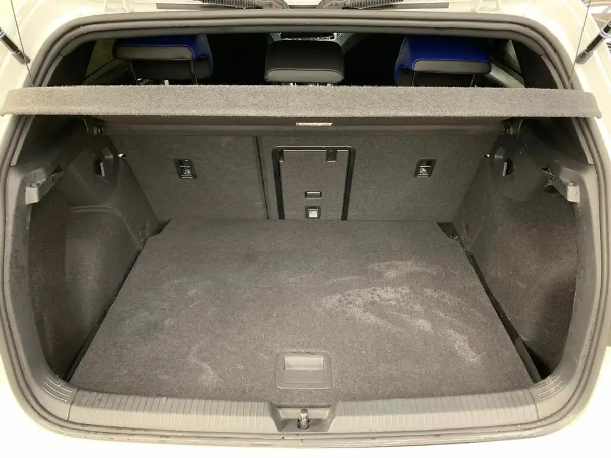 2024-volkswagen-golf-20-tsi-r-320ps-hatchback-big-32