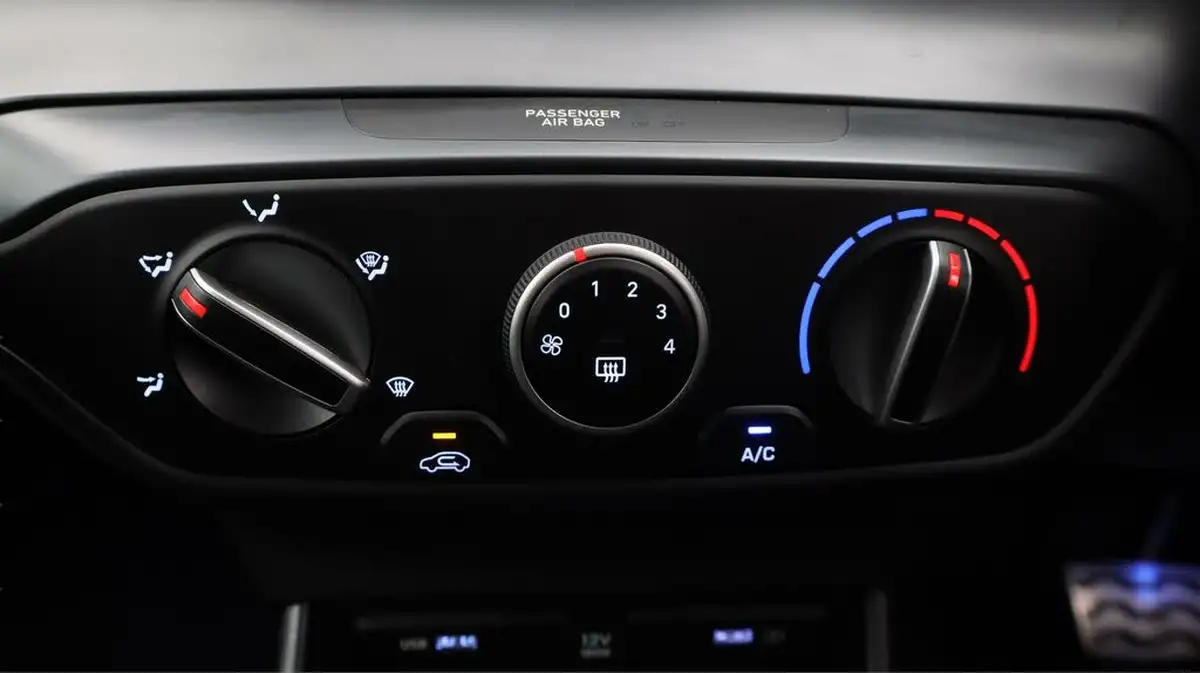 2022-hyundai-bayon-10-t-gdi-se-connect-dct-big-12