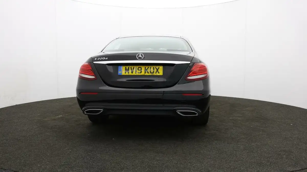 2019-mercedes-benz-e-class-20d-e220d-se-ss-saloon-4d-big-65