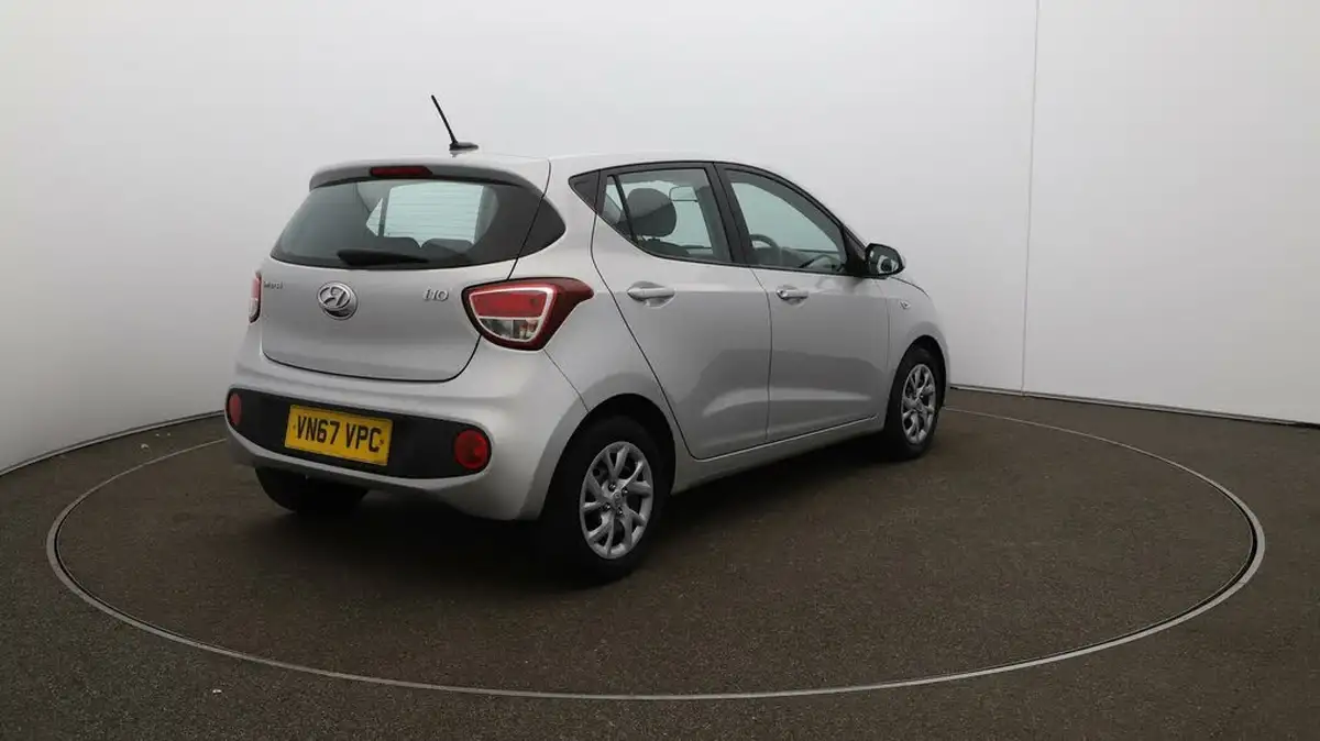 2017-hyundai-i10-12-se-big-7