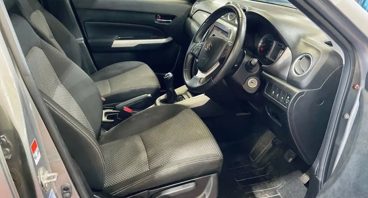 2016-suzuki-vitara-16-sz-t-big-2