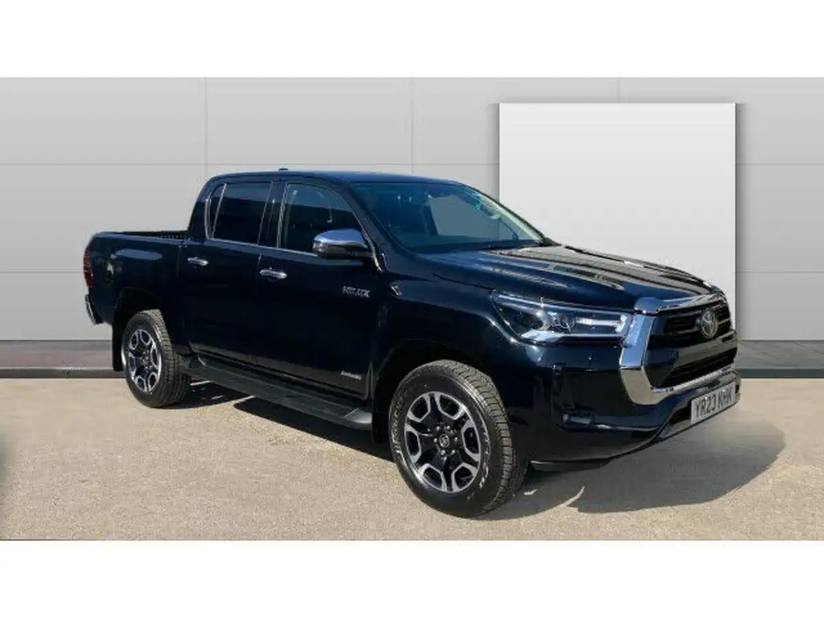 2023-toyota-hi-lux-28d-4d-invincible-2754cc-auto-big-0