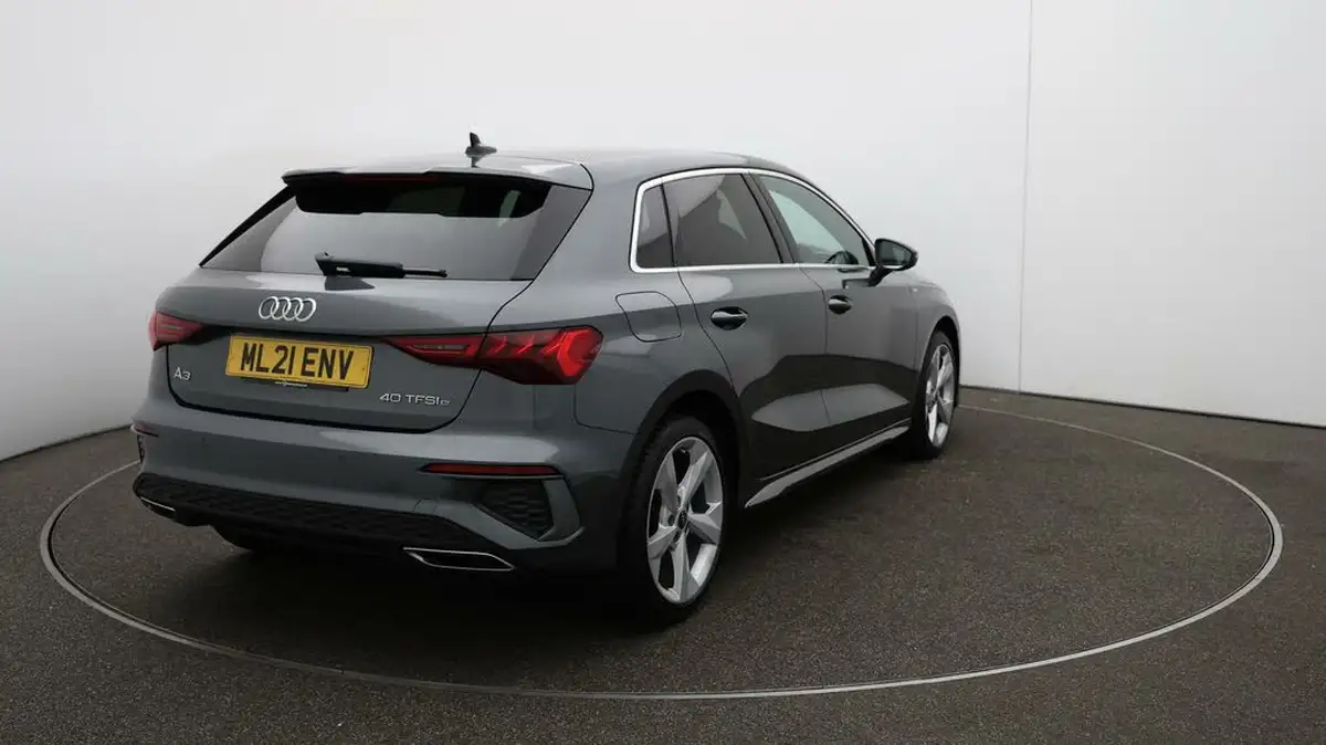 2021-audi-a3-14-40-tfsi-e-s-line-big-54