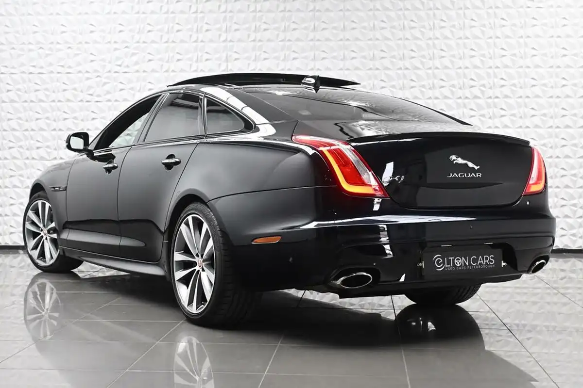 2018-jaguar-xj-series-30td-xj-r-sport-30tdv6-296bhp-big-5