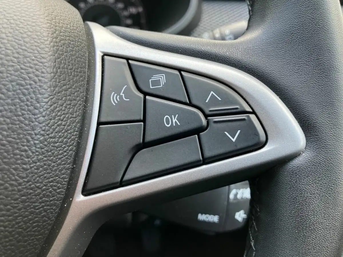 2023-dacia-sandero-10-tce-expression-100bhp-bi-fuel-big-39