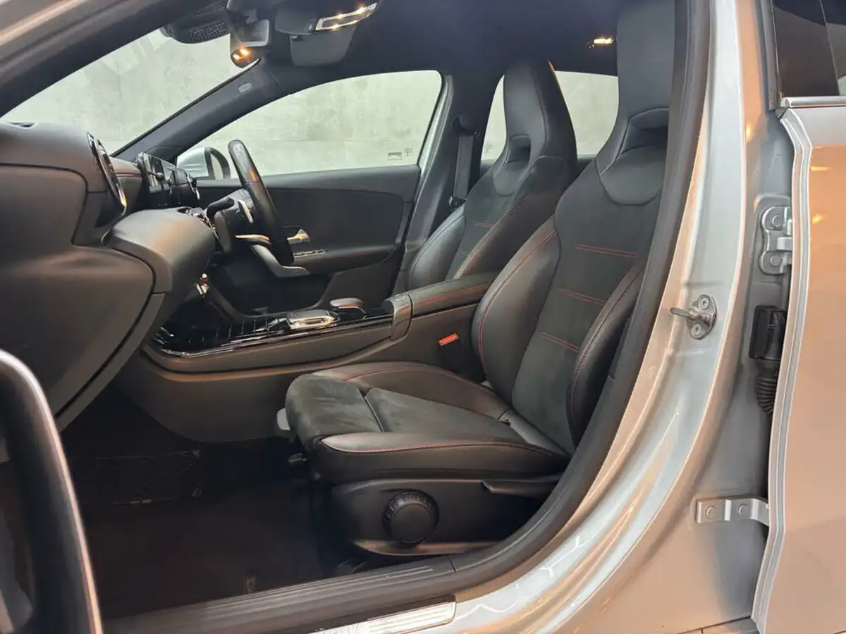 2019-mercedes-benz-a-class-15d-a180d-amg-line-hatchback-5d-7g-dct-big-15