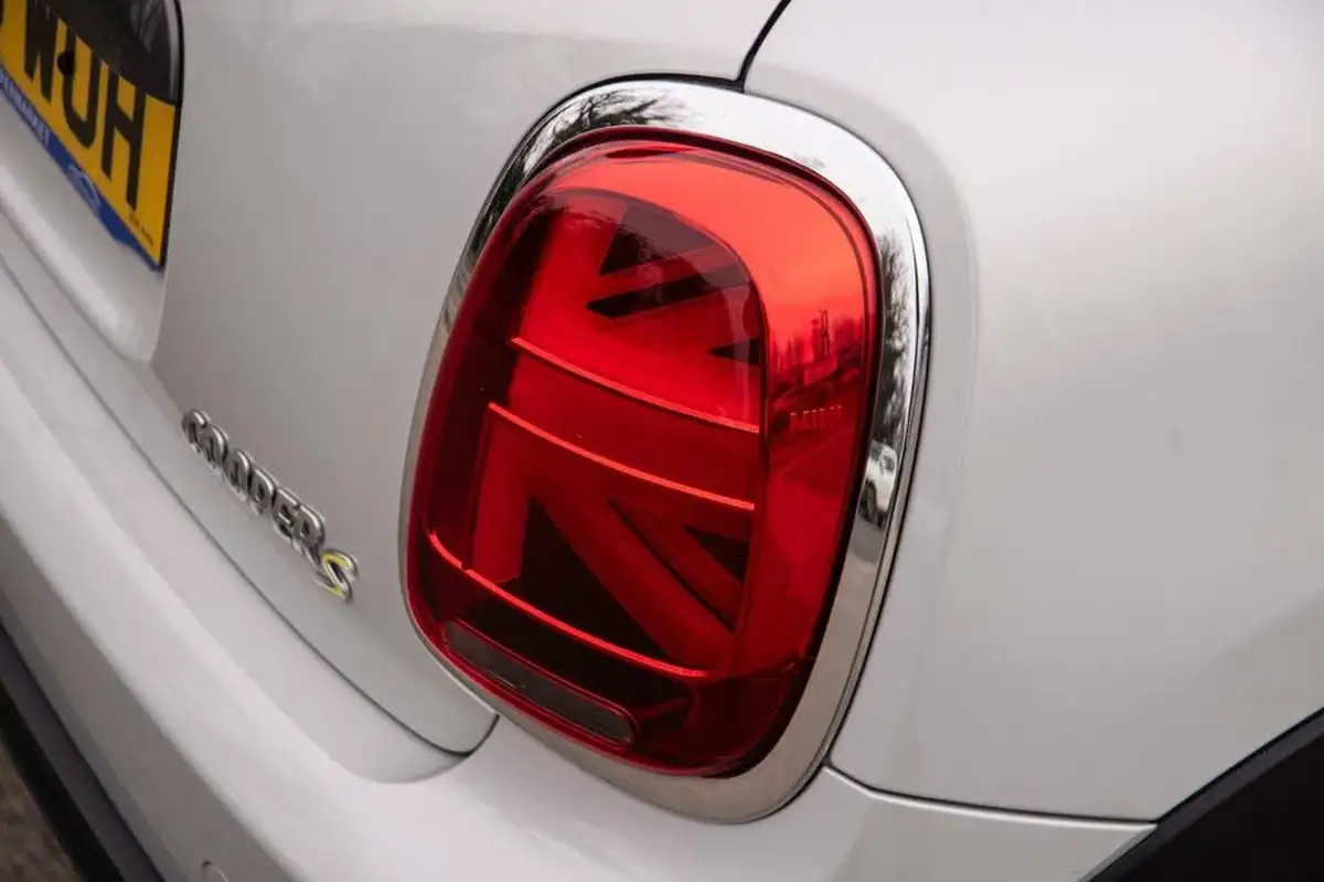 2020-mini-cooper-e-cooper-s-2-big-42