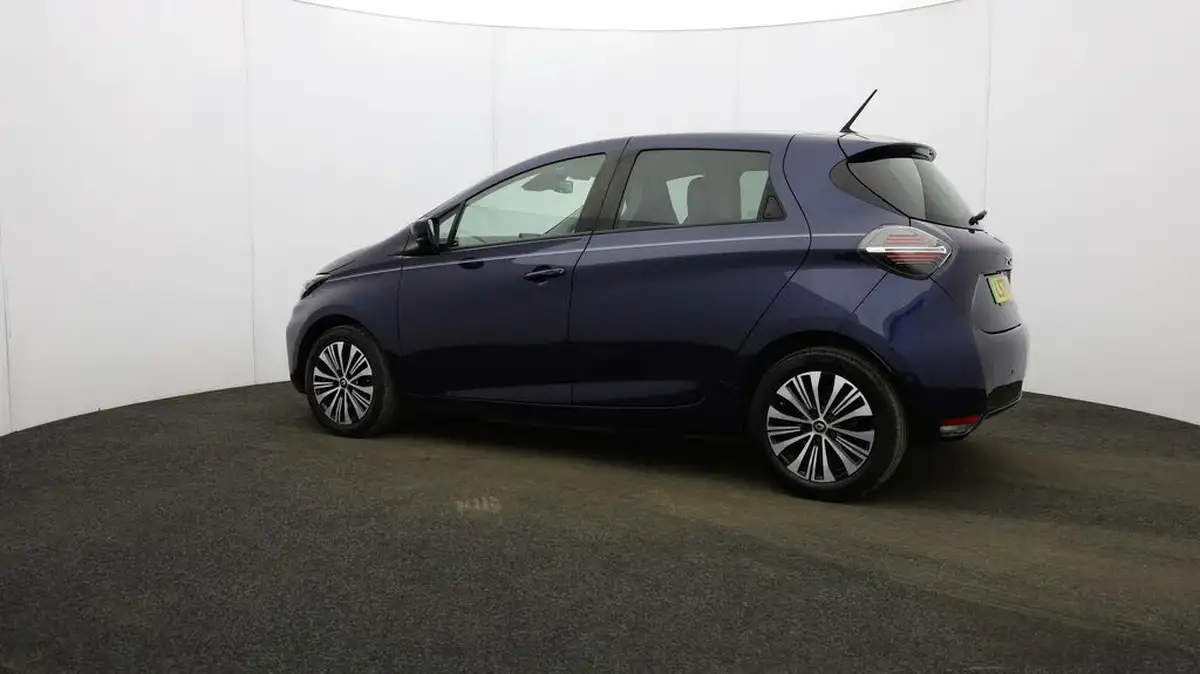 2021-renault-zoe-e-riviera-limited-edition-big-35