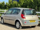2008-renault-scenic-16-dynamique-small-10
