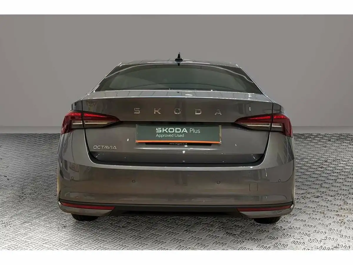2024-skoda-octavia-20tdi-se-technology-150ps-hatchback-dsg-big-7