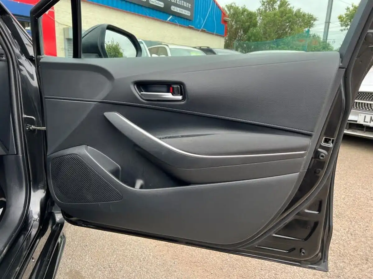 2021-toyota-corolla-20-vvt-i-icon-tech-touring-sports-big-36