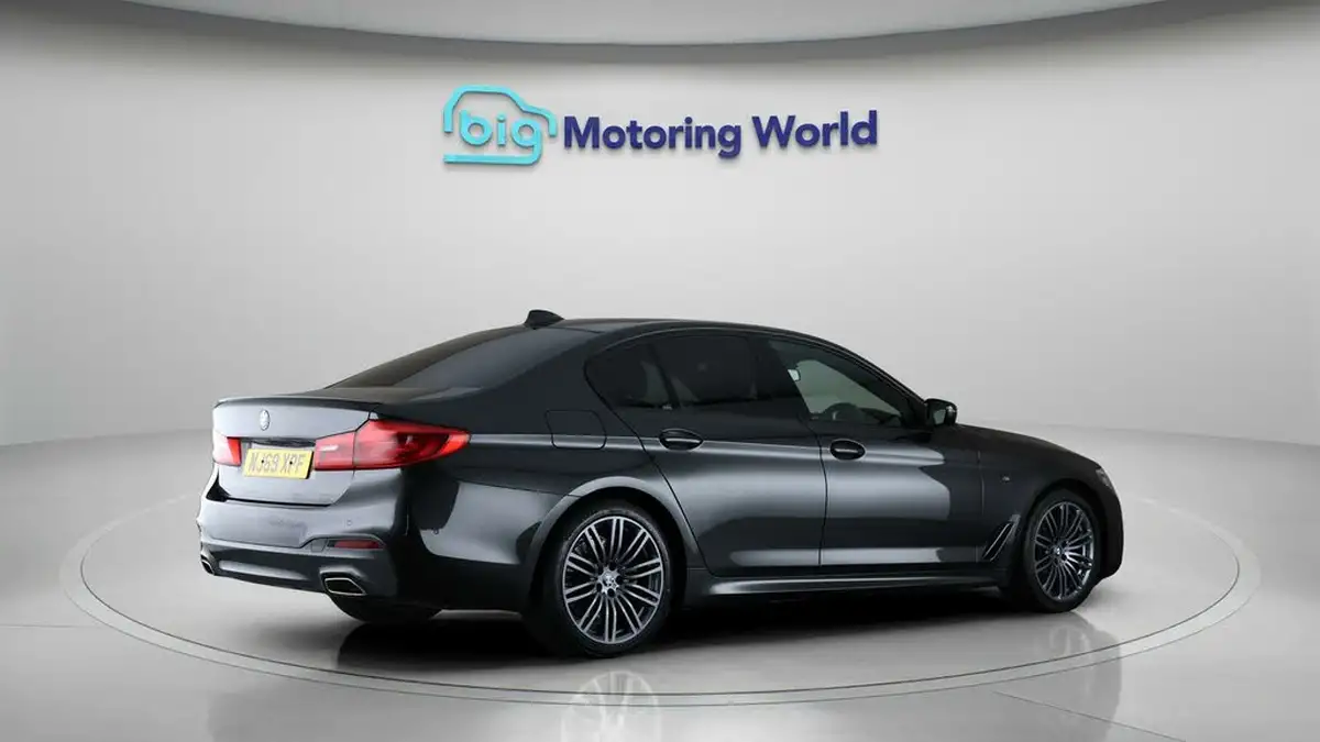 2019-bmw-5-series-20td-520d-m-sport-188bhp-xdrive-plus-pack-saloon-4d-big-7