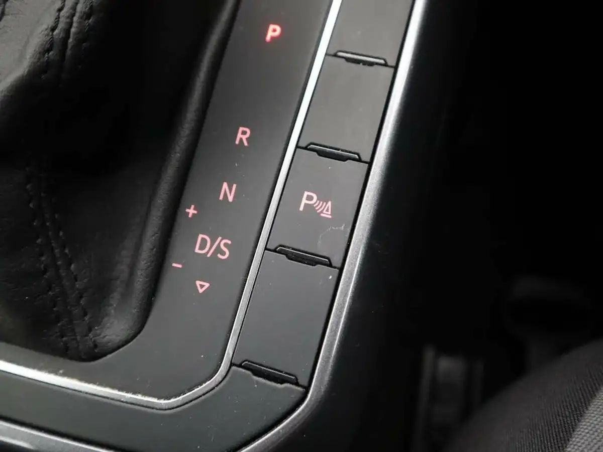 2020-volkswagen-polo-10-tsi-sel-115ps-dsg-big-30