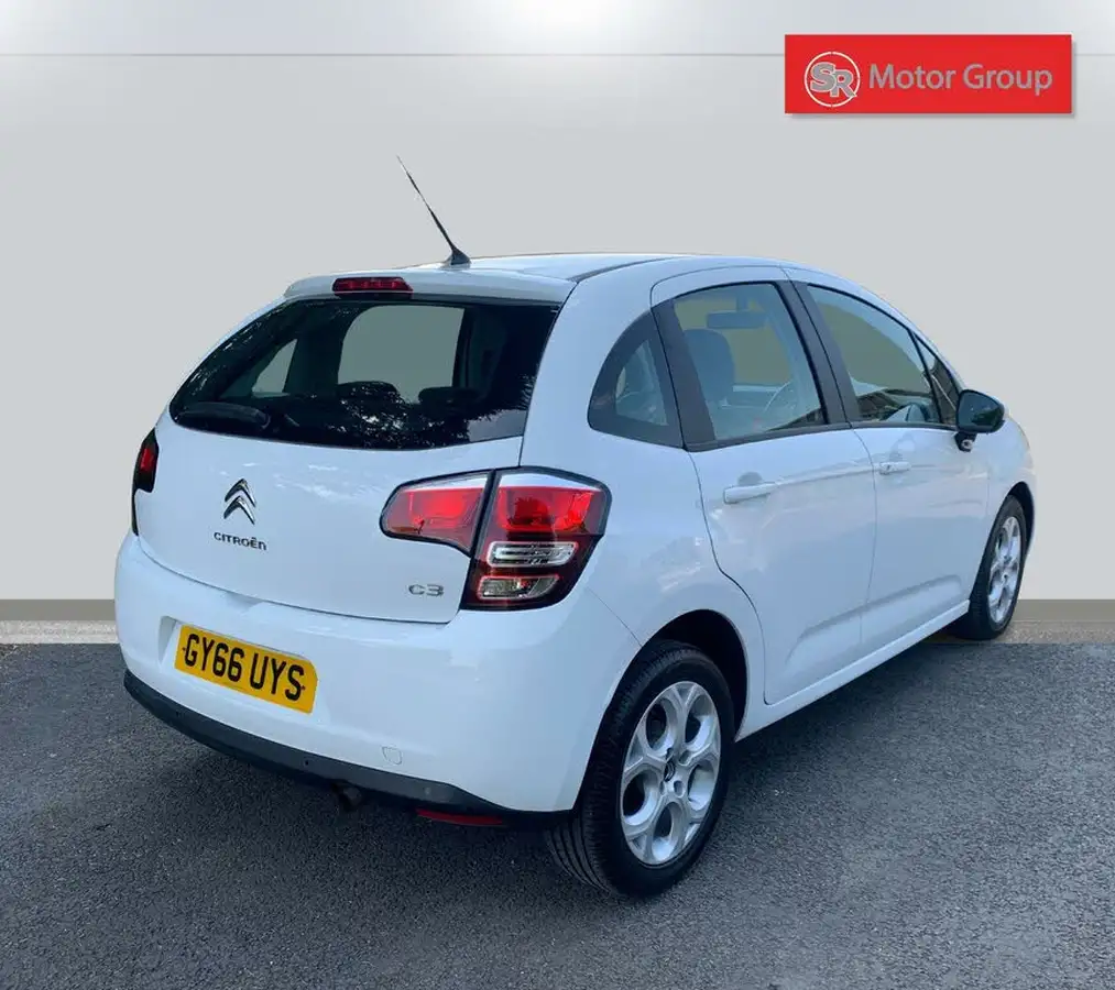 2016-citroen-c3-12-edition-big-5