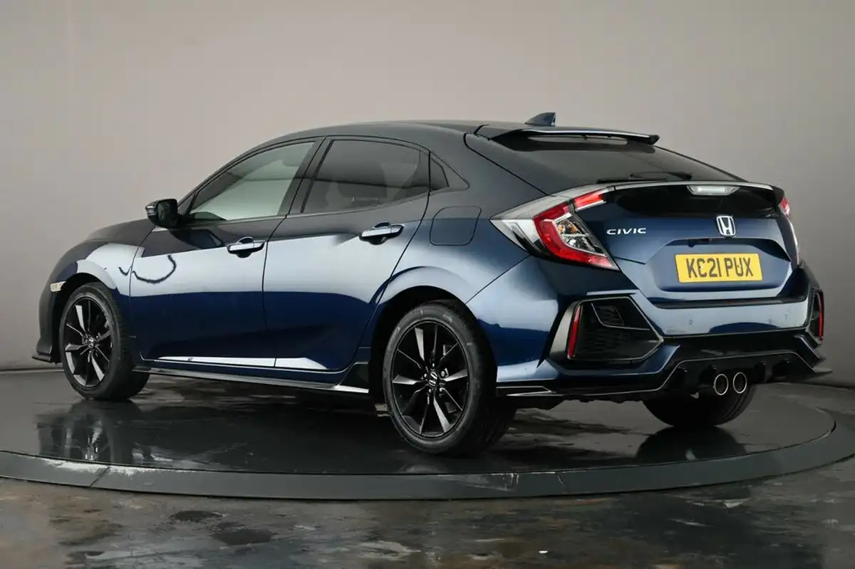 2021-honda-civic-15-vtec-turbo-sport-ss-cvt-big-3
