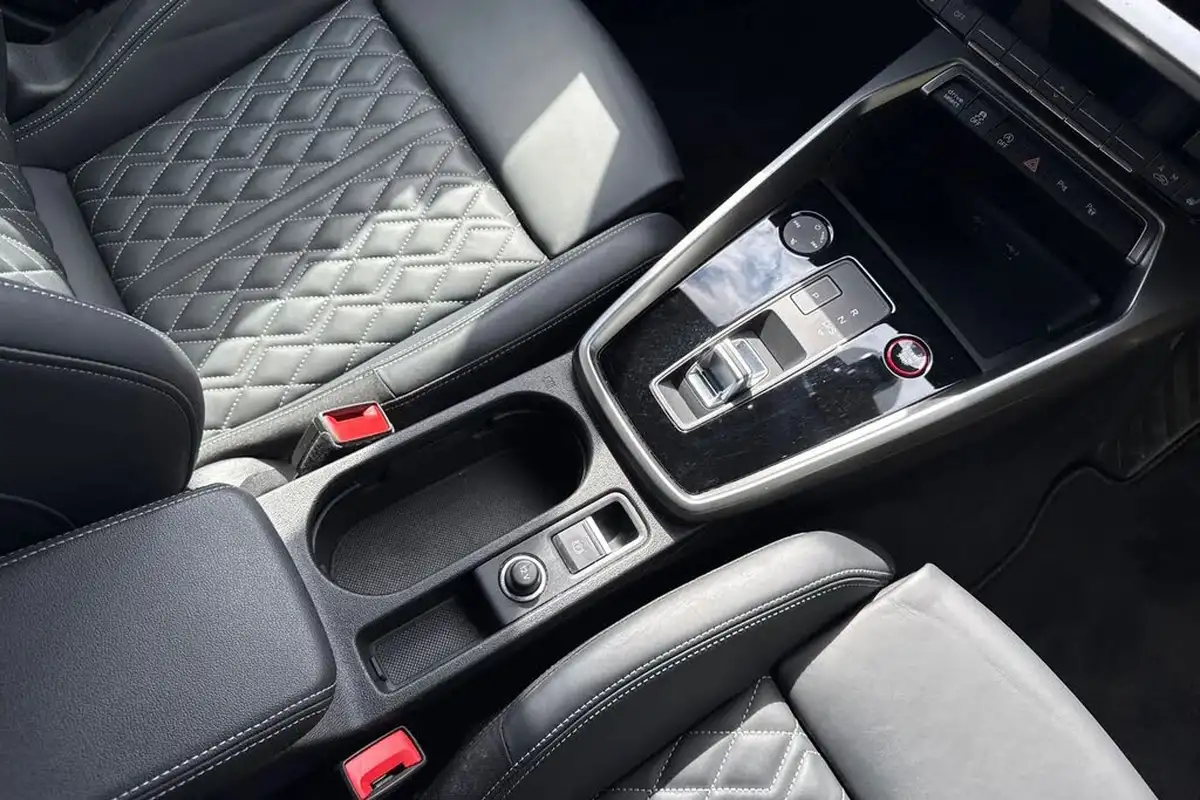2021-audi-s3-20-tfsi-sportback-5d-big-21