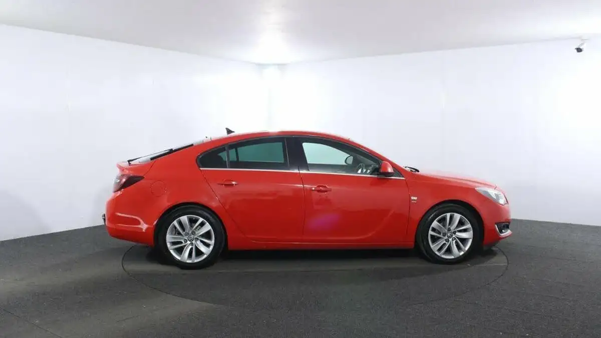 2016-vauxhall-insignia-20cdti-sri-nav-ecoflex-ss-hatchback-5d-big-7