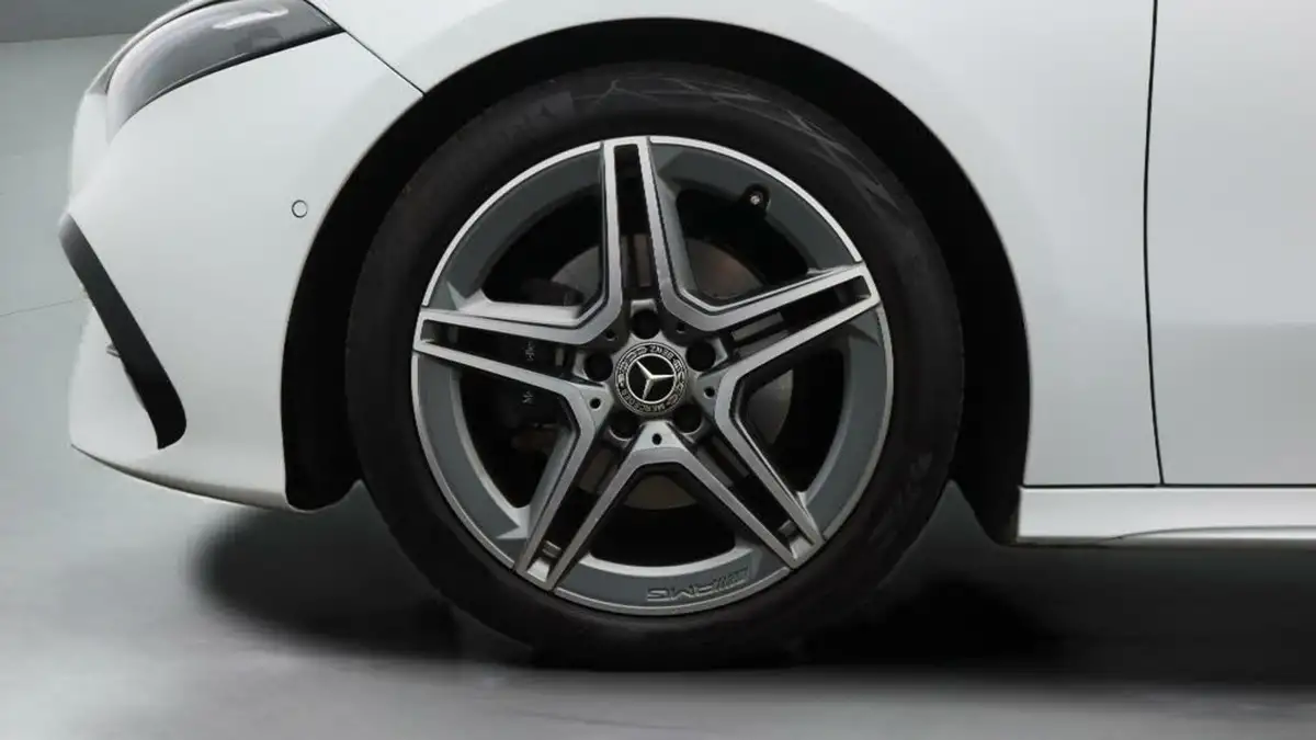 2023-mercedes-benz-a-class-13-a180-amg-line-executive-hatchback-5d-7g-dct-big-18