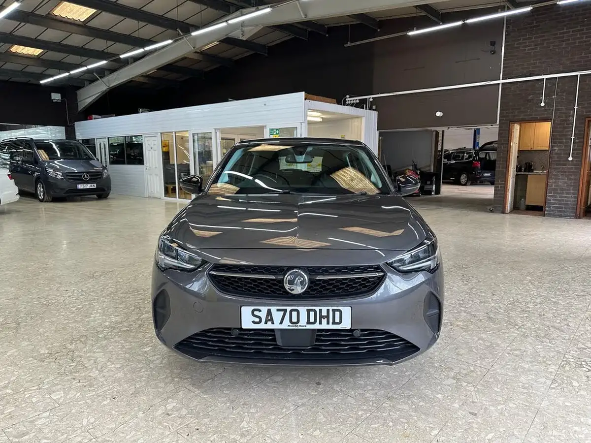 2020-vauxhall-corsa-e-se-nav-11kw-big-1