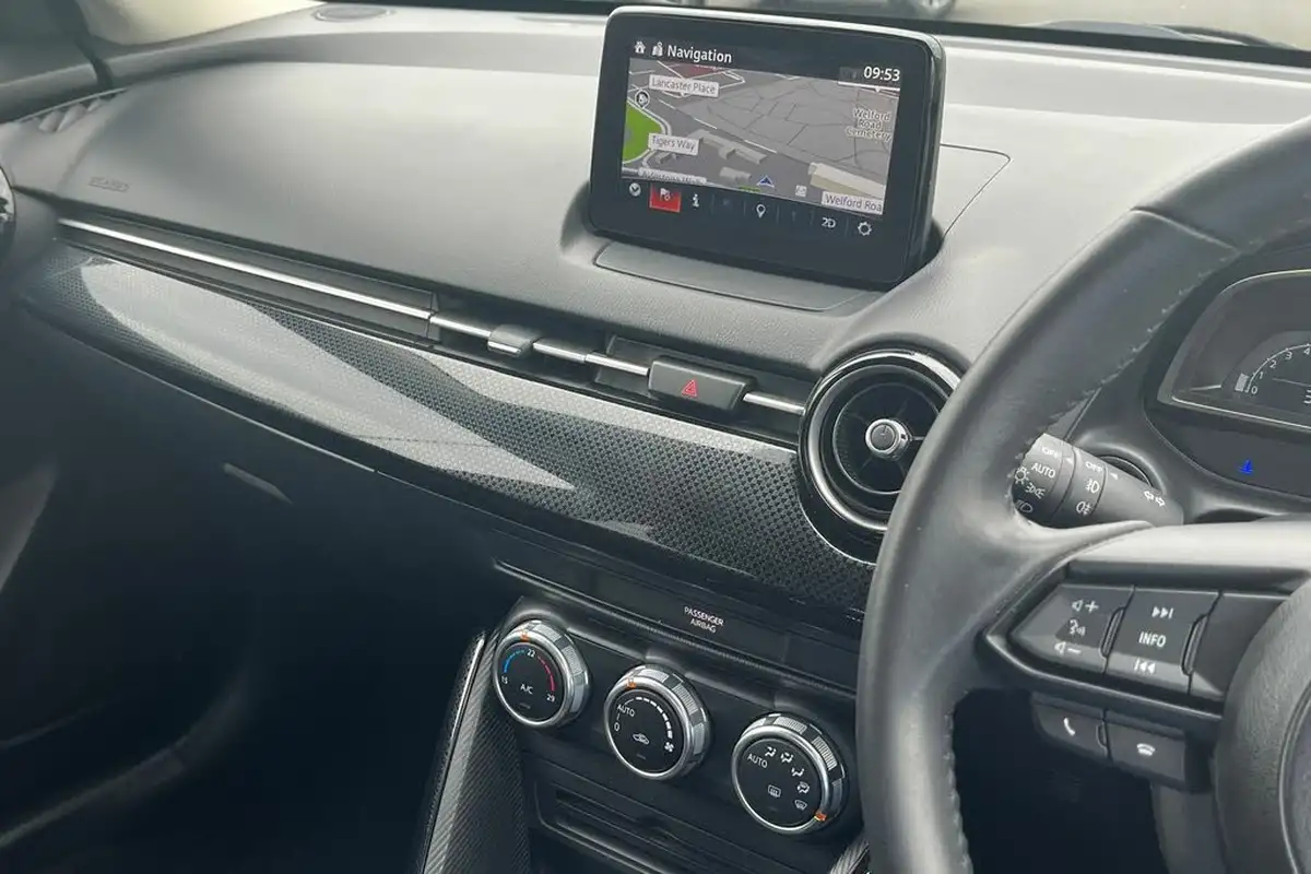 2018-mazda-mazda2-15-sport-black-big-25