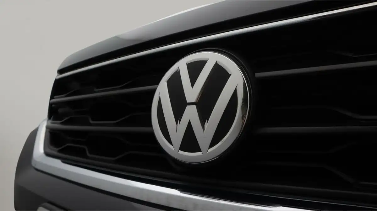 2020-volkswagen-t-roc-20tdi-sel-big-20