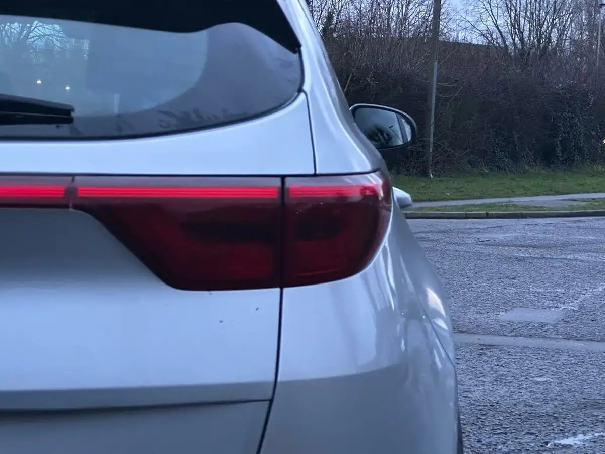 2016-kia-sportage-16-gdi-130bhp-big-8