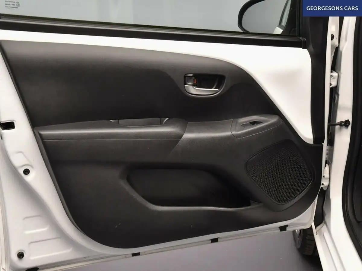 2022-toyota-aygo-10-vvt-i-x-play-big-18