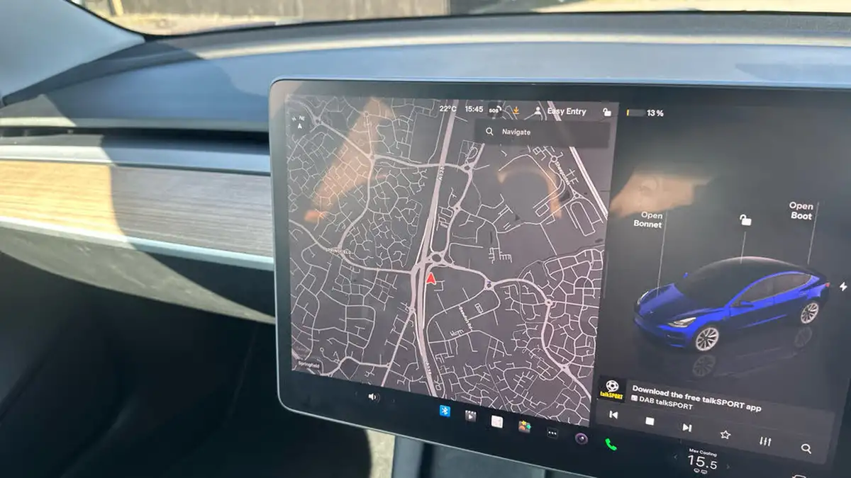 2022-tesla-model-3-e-long-range-big-22