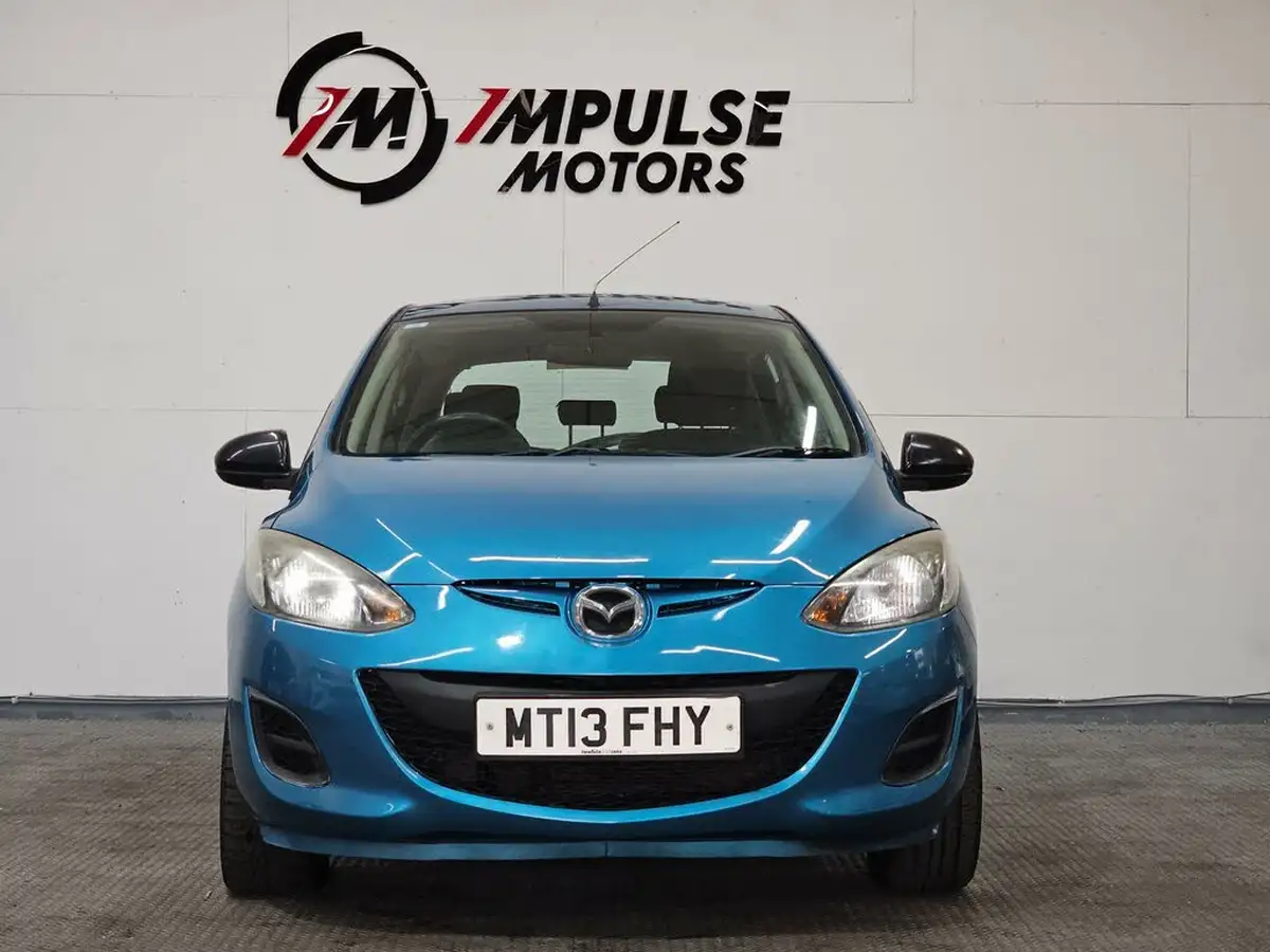 2013-mazda-mazda2-13-ts-air-con-big-3