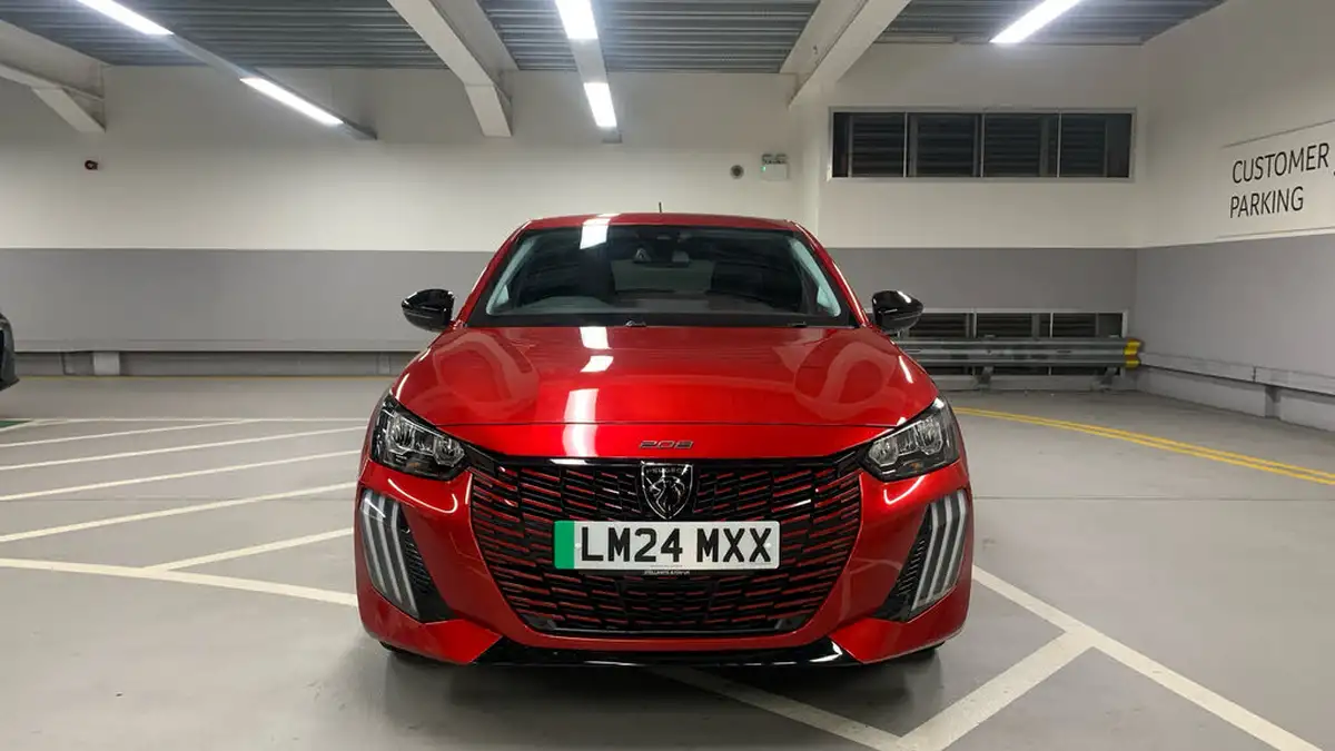 2024-peugeot-208-e-e-style-big-7