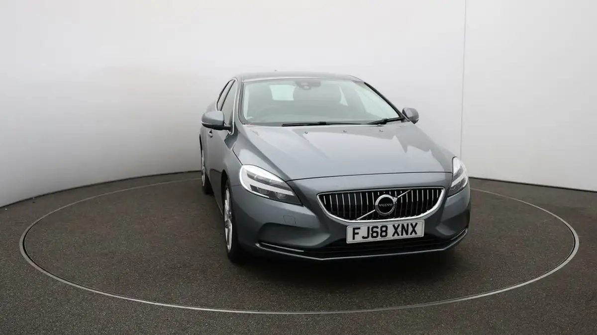 2018-volvo-v40-15-t3-inscription-big-39
