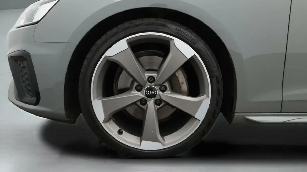 2021-audi-a4-avant-20-40-tfsi-black-edition-204ps-big-18