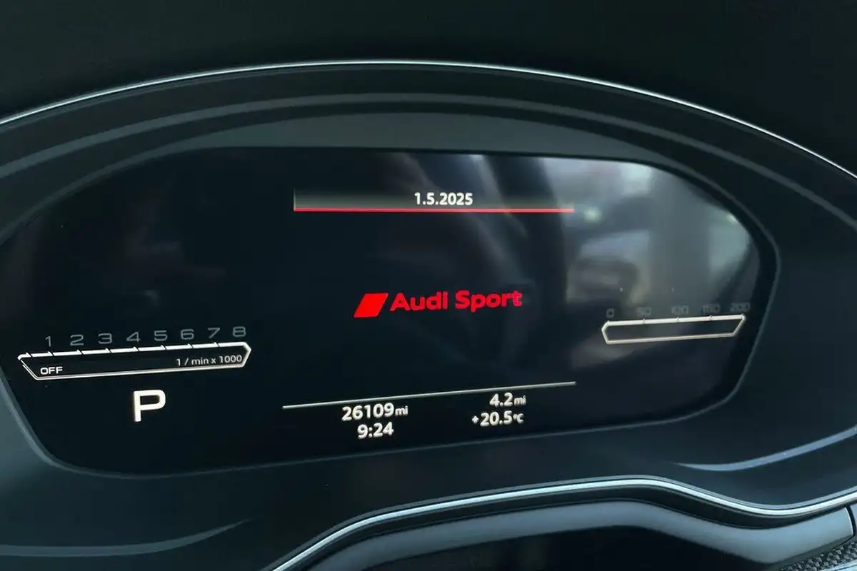2022-audi-rs4-avant-29-tfsi-carbon-black-big-52