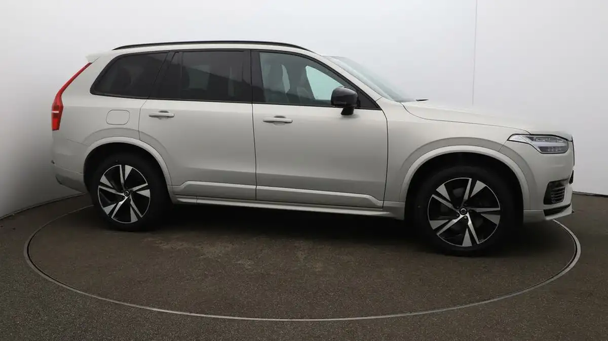 2021-volvo-xc90-20-t8-r-design-390bhp-big-47